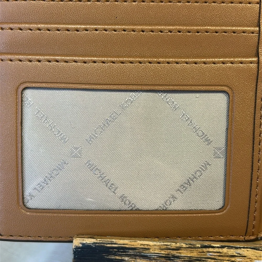 NWOT Michael Kors wallet/passport holder